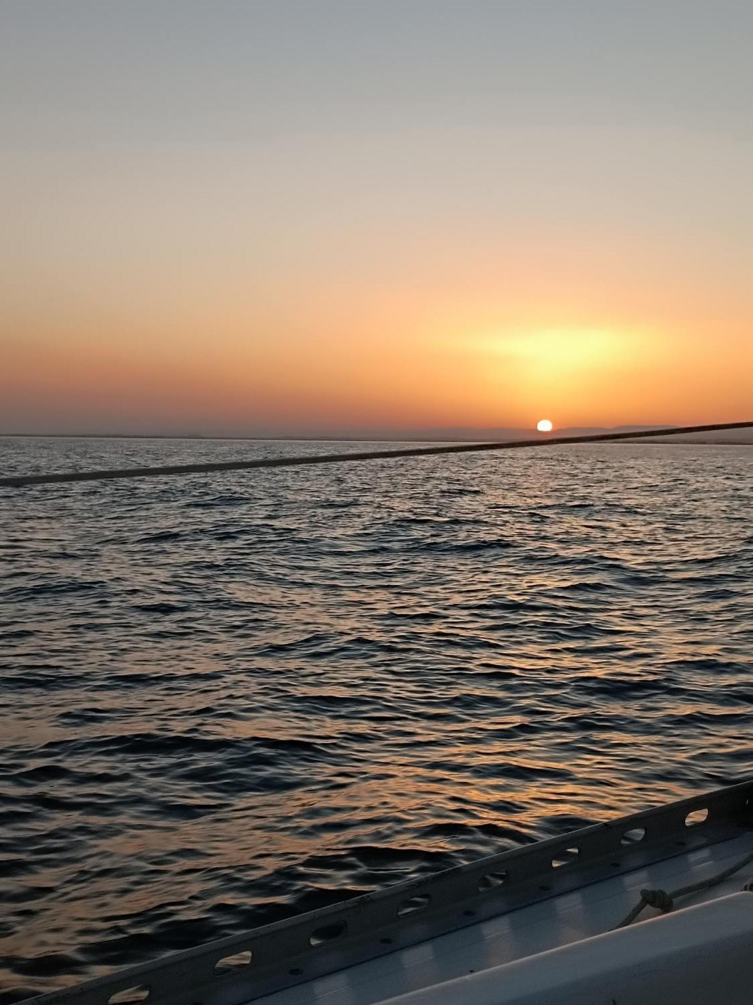 Bateau-hôtel Insolite Au Fil De L'eau Sète